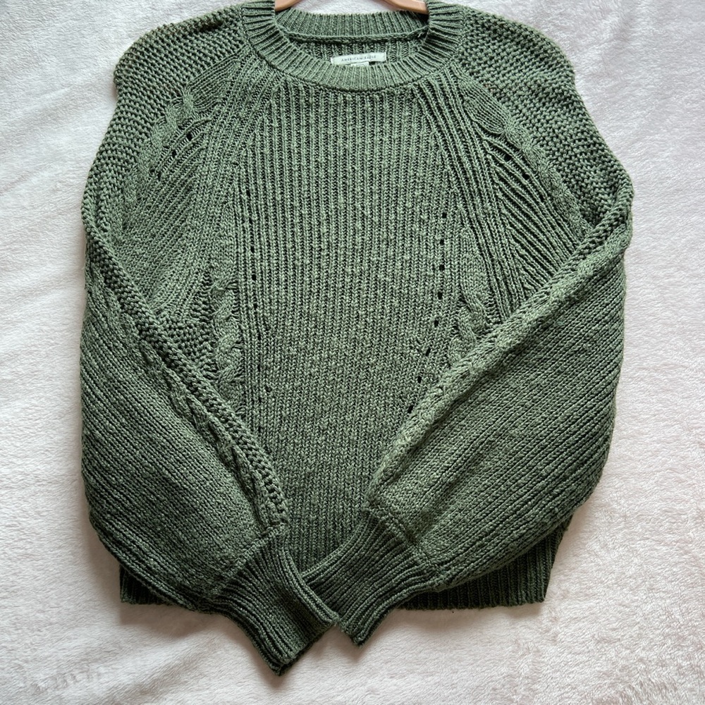 Amercian eagle sweater